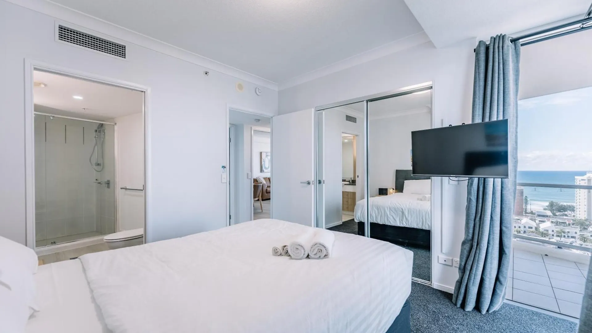 Resort Style Chevron Apartments Surfers Paradise By Gold Coast Travels