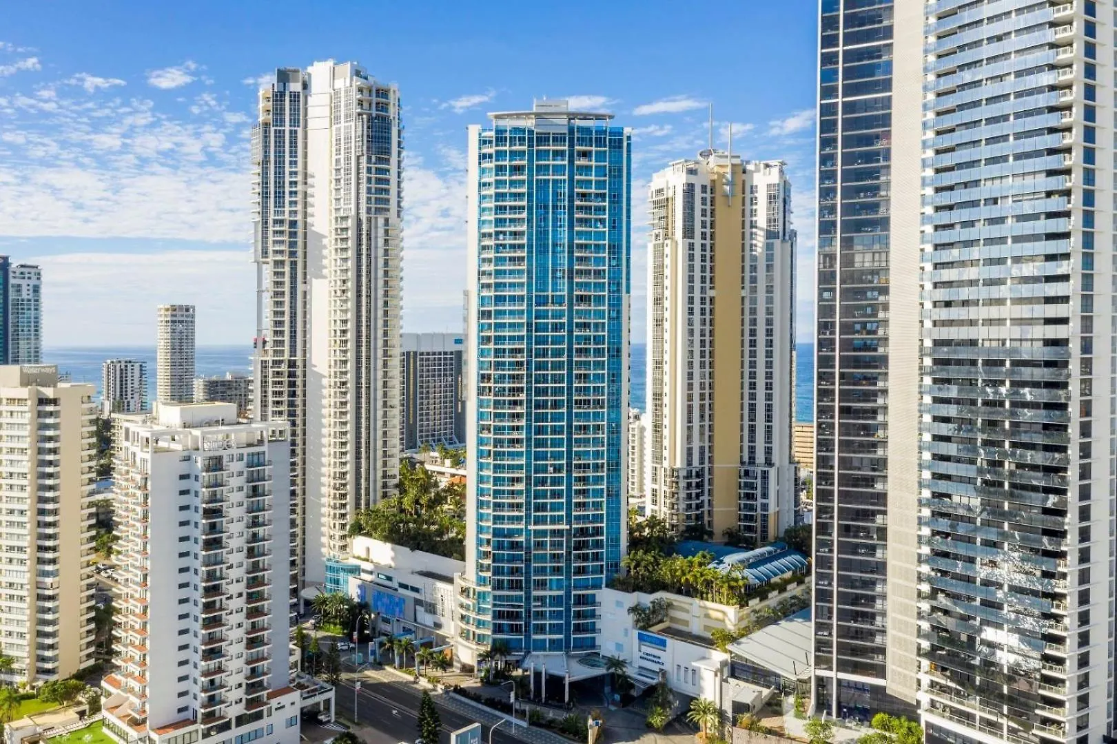 Resort Style Chevron Apartments Surfers Paradise By Gold Coast Travels