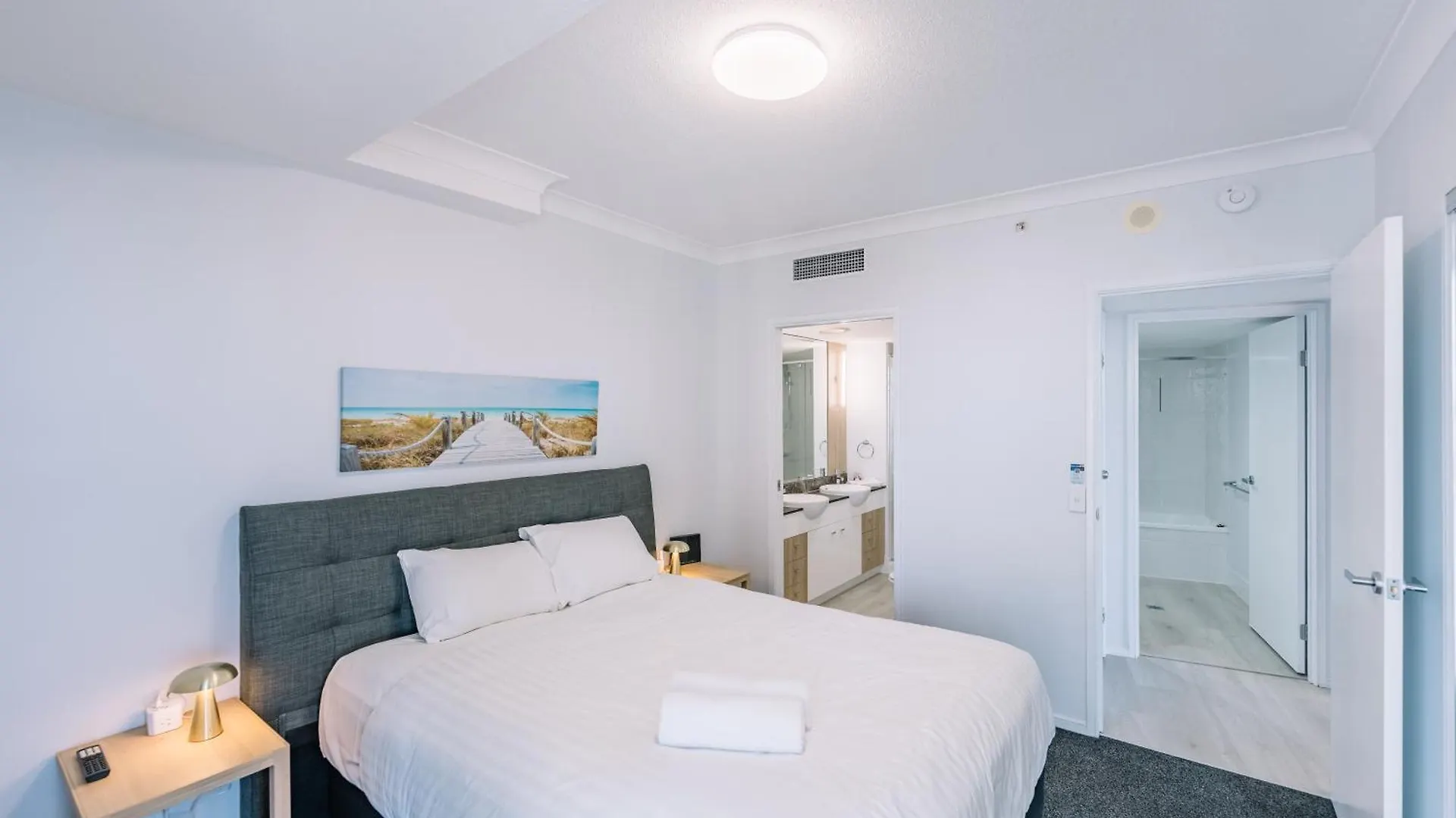 Resort Style Chevron Apartments Surfers Paradise By Gold Coast Travels